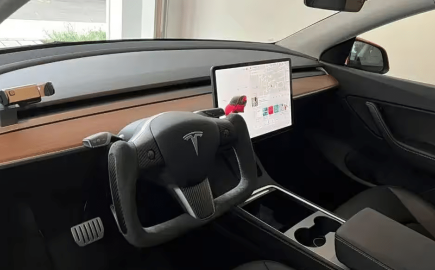 Η Κίνα θα απαγορεύσει τα τιμόνια τύπου yoke για λόγους ασφαλείας