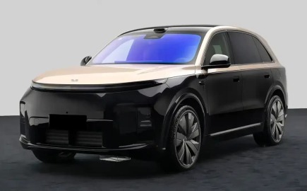 Li Auto L8 2026: 1.670 χλμ. αυτονομίας, προηγμένα συστήματα AI και κορυφαία άνεση