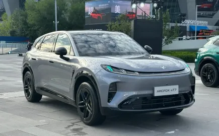 Alpha T7: Το κινεζικό «τζακ-ποτ» που πήρε 30.000 παραγγελίες σε 60 λεπτά