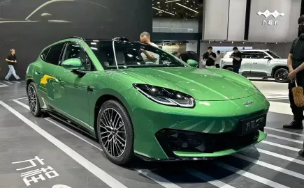 Αυτό είναι το νέο ηλεκτρικό της BYD με αυτονομία έως 900 km