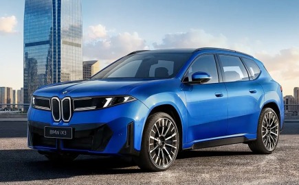 BMW iX3 Long Wheelbase: Το SUV που φορτίζει σε 10΄ και γράφει 900 km αυτονομίας