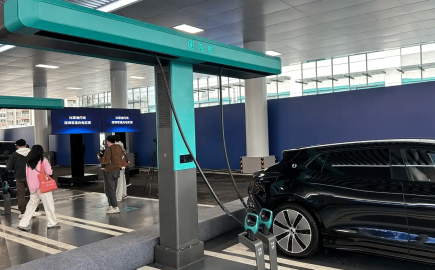 Η BYD παρουσιάζει την Blade Battery 2.0: 10-70% σε 5 λεπτά, 10-97% σε 9 λεπτά