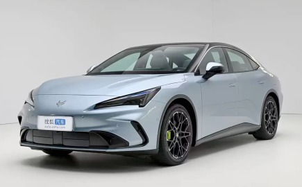 Alpha S5: Το νέο ηλεκτρικό sedan με 268 PS και τεχνολογία αυτόνομης οδήγησης