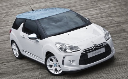 Η DS ετοιμάζει τον αντίπαλο για τα Renault 5 και MINI