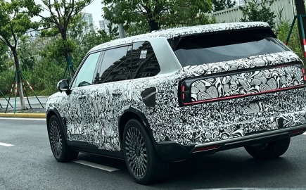 Καμουφλαρισμένο 5θέσιο Zeekr 9X, εντοπίστηκε πριν το ντεμπούτο του
