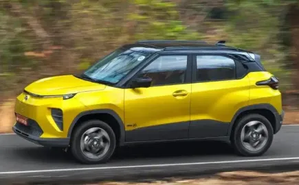 Tata Punch EV: Το μικρό ηλεκτρικό που βάζει τα μεγάλα σε σκέψεις [video]
