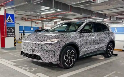 Η MG ετοιμάζει ένα νέο ηλεκτρικό SUV βασισμένο στο MG4