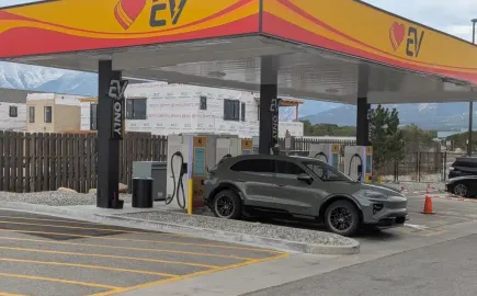 Porsche Cayenne Turbo EV: Η πιο ισχυρή Porsche που υπήρξε ποτέ… είναι SUV [video]