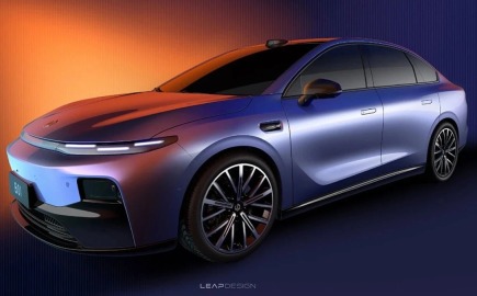 Νέο Leapmotor B05: Το κινεζικό ηλεκτρικό που «κοιτάζει στα μάτια» το VW ID.3!