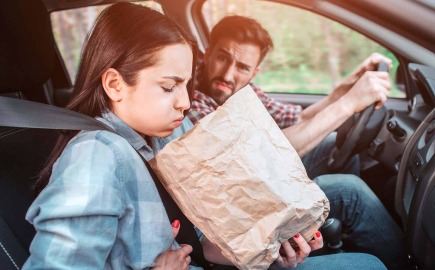 Γιατί οι επιβάτες στα EVs νιώθουν συχνά ναυτία; – Τι πρέπει να κάνετε