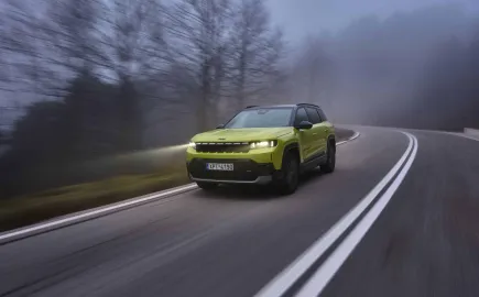 Νέες τιμές για το αμιγώς ηλεκτρικό Jeep Compass