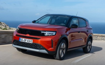Το νέο ηλεκτρικό Frontera Extended Range της Opel, καλύπτει αυτονομία 408 χλμ.