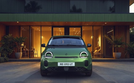 Αυτό είναι το νέο Renault Twingo που… μπαίνει στην πρίζα [video]