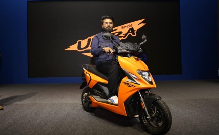 Simple Ultra: Το ηλεκτρικό σκούτερ με έως 400 km αυτονομία