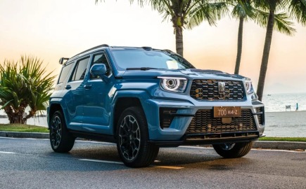 Το SUV που τρομάζει τους ανταγωνιστές – 864 ίπποι και τιμή-έκπληξη