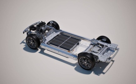 Η κορυφαία τεχνολογία της Leapmotor δίνει αμιγώς ηλεκτρική κίνηση με μηδενικό άγχος φόρτισης