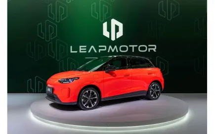 Πανευρωπαϊκή πρεμιέρα για το Leapmotor B03 στο Σαλόνι Παρισιού