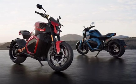 Verge TS Pro: Η ηλεκτρική μοτοσικλέτα που επιστρέφει πιο ώριμη και πιο «διαστημική»