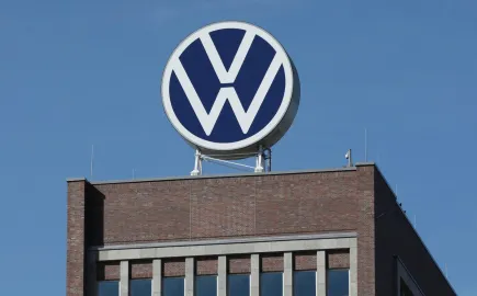 Volkswagen: Ενέκρινε σχέδιο για την περικοπή άλλων 50.000 θέσεων εργασίας 