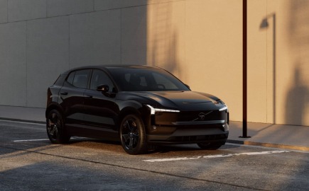 Νέο Volvo EX30: Έρχεται πιο προσιτή ηλεκτρική έκδοση με 150 PS και λειτουργία powerbank