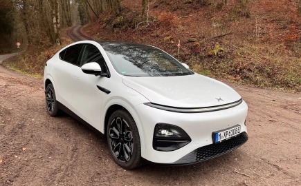 Νέο XPeng G6: Το ηλεκτρικό SUV που φορτίζει σε 12 λεπτά και βάζει δύσκολα σε BMW και Mercedes