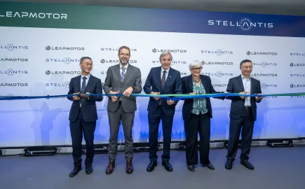 Leapmotor: Νέα γραμμή παραγωγής αυτοκινήτων και μπαταριών στην Ισπανία
