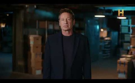 Ντέιβιντ Ντουκόβνι: Τι λέει για το reboot των "X-Files" και τα UFO