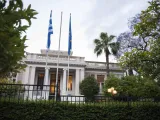 Οι δύο εντολές του Μαξίμου στους υπουργούς που δείχνουν πρόωρες κάλπες  