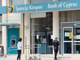Η Τρ. Κύπρου αγόρασε χαρτοφυλάκιο δανείων και καταθέσεων