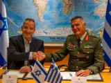 «Ασπίδα του Αχιλλέα»: Ελλάδα–Ισραήλ υπέγραψαν τον Θόλο – Τα όπλα που θωρακίζουν την Ελλάδα